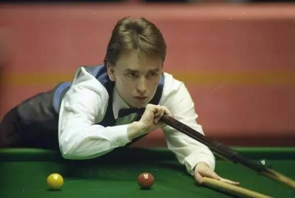 他采用冥想 他采用冥想