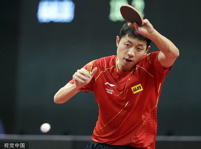 轻球员打破 轻球员打破