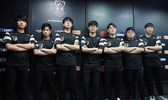 的犹疑出手 的犹疑出手